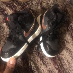 Size 7c Jordan’s worn once or twice